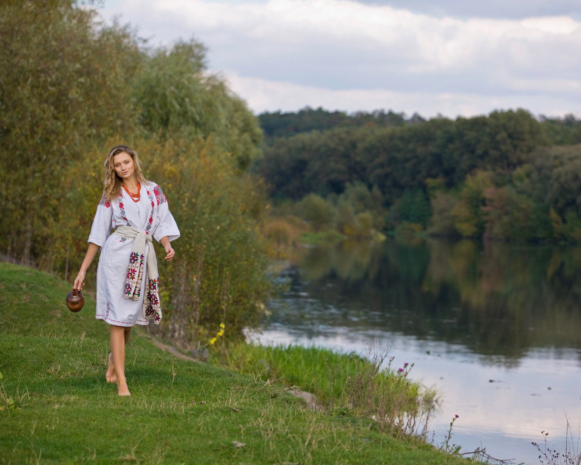 Nude girl Slavic women in Leon